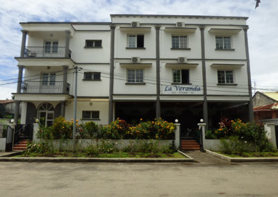 Façade de l'Hôtel La Véranda